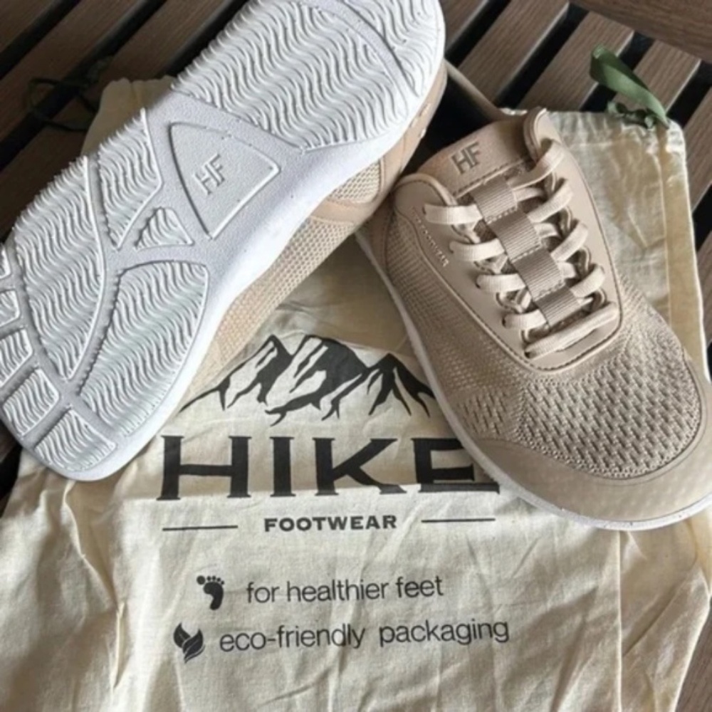New HF  Hike Footwear Stride Hands-Off lace up Ergonomic Shoes beige EU 39